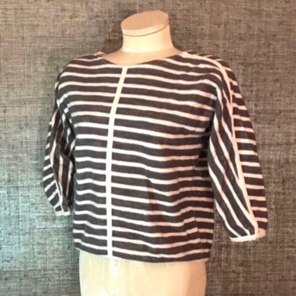Madewell gray/cream striped zipper on back top